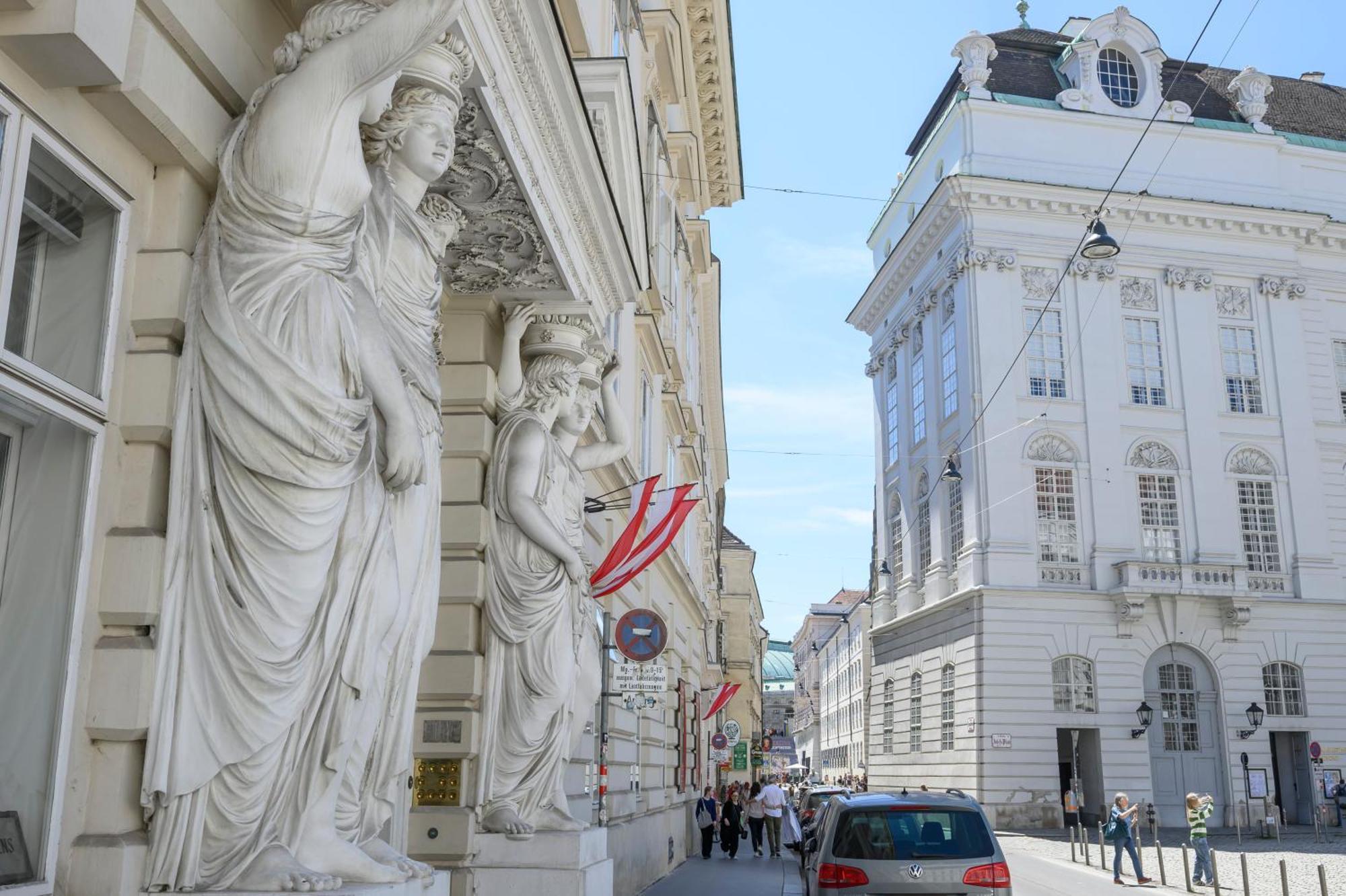 Palais Palffy Apartments Wien Exteriör bild